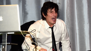 Tommy Lee's vision of a post-Trump America is extremely liberal, metal